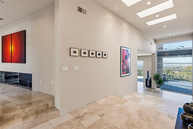1135 S Summit Drive, Santa Fe, NM 87501