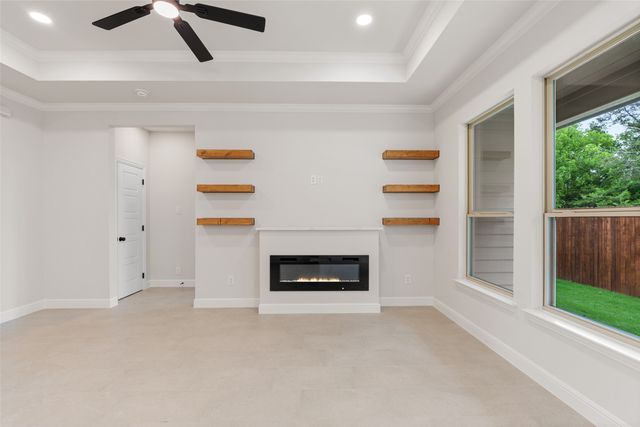 5627 Barkridge Drive, Granbury, TX 76048