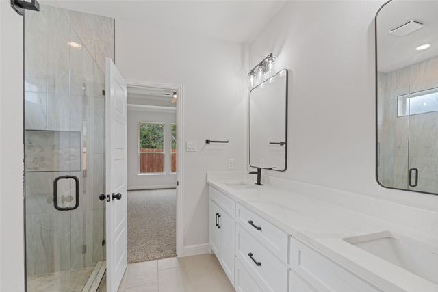 5627 Barkridge Drive, Granbury, TX 76048