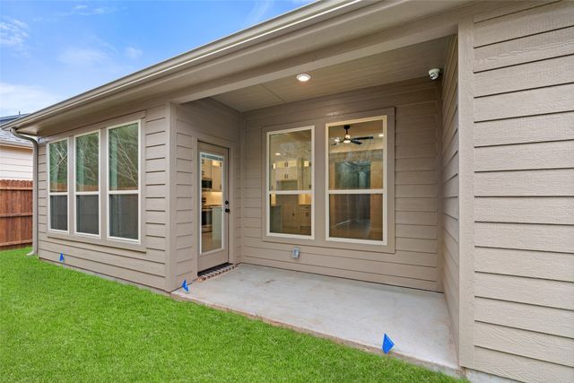 5627 Barkridge Drive, Granbury, TX 76048