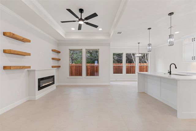 5627 Barkridge Drive, Granbury, TX 76048