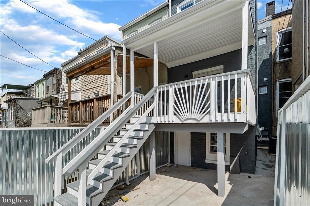 811 POWERS ST, Baltimore, MD 21211