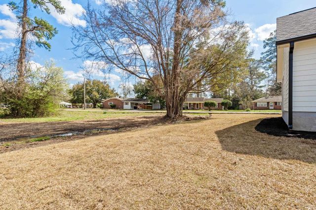 1312 Lakeside Dr., Conway, SC 29526