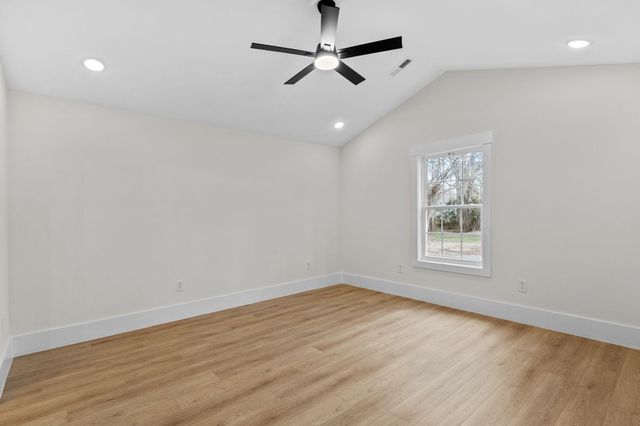 1312 Lakeside Dr., Conway, SC 29526