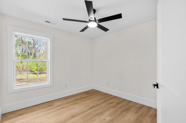 1312 Lakeside Dr., Conway, SC 29526