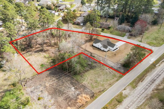 1312 Lakeside Dr., Conway, SC 29526