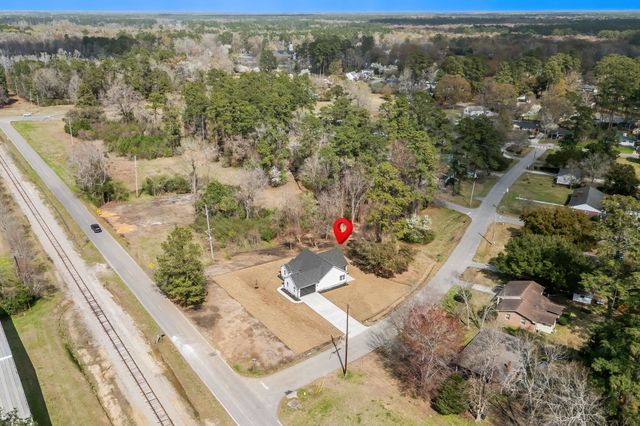 1312 Lakeside Dr., Conway, SC 29526