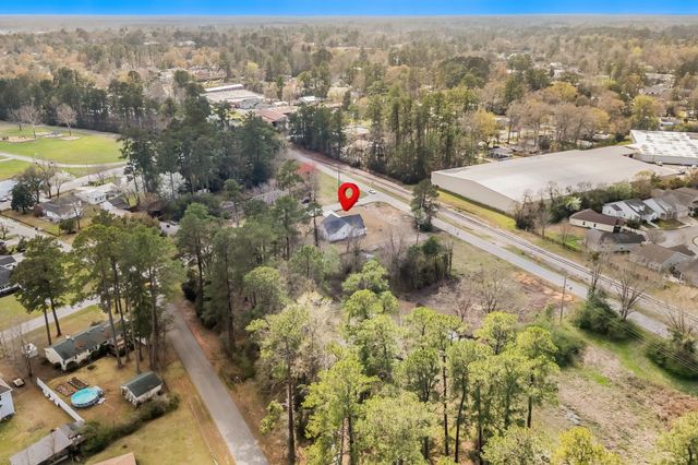 1312 Lakeside Dr., Conway, SC 29526