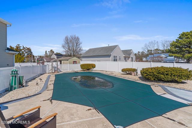 147 Locust Street, Tuckerton, NJ 08087