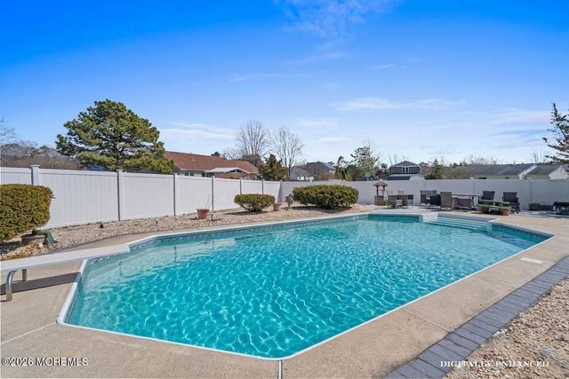 147 Locust Street, Tuckerton, NJ 08087