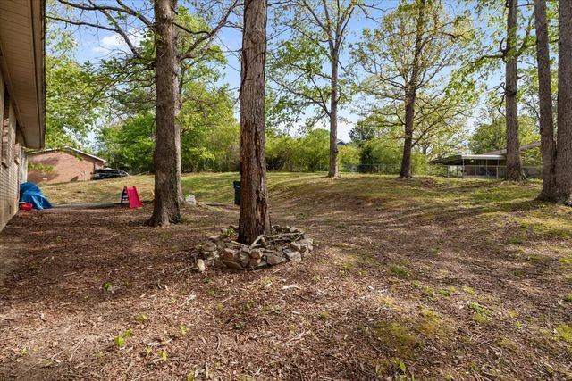 111 Bern St, Waverly, TN 37185