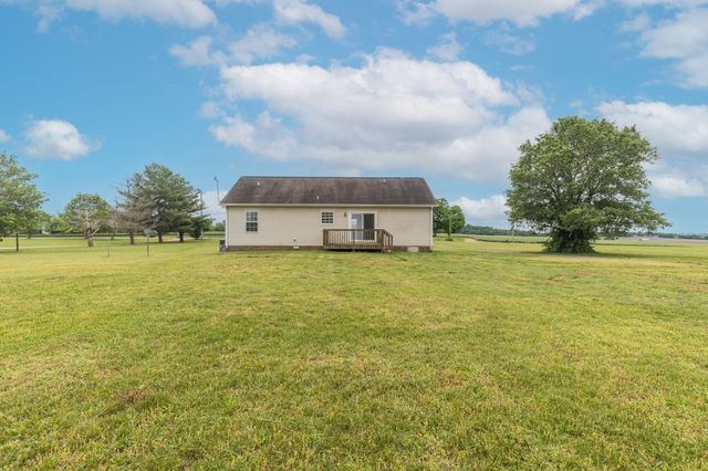 1882 Port Royal Rd, Adams, TN 37010