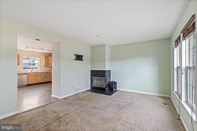 5206 CASTLESTONE DR, Baltimore, MD 21237