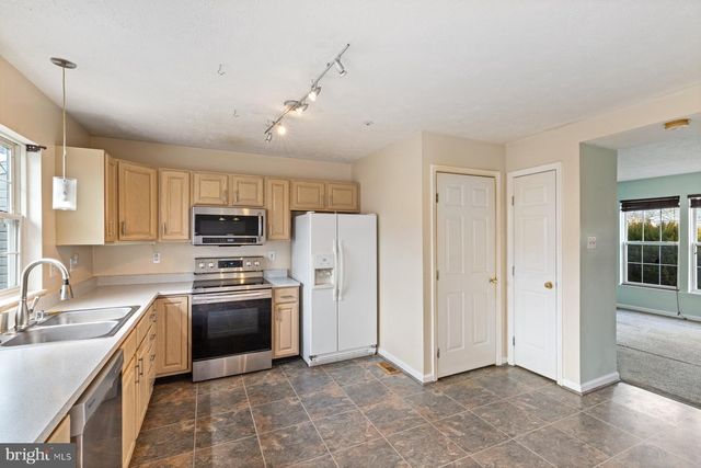 5206 CASTLESTONE DR, Baltimore, MD 21237