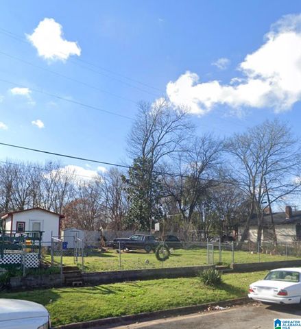 3933 N 12TH AVENUE, Birmingham, AL 35234