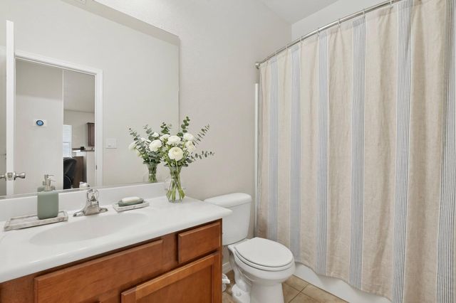 1818 Buckskin Loop NE, Rio Rancho, NM 87144
