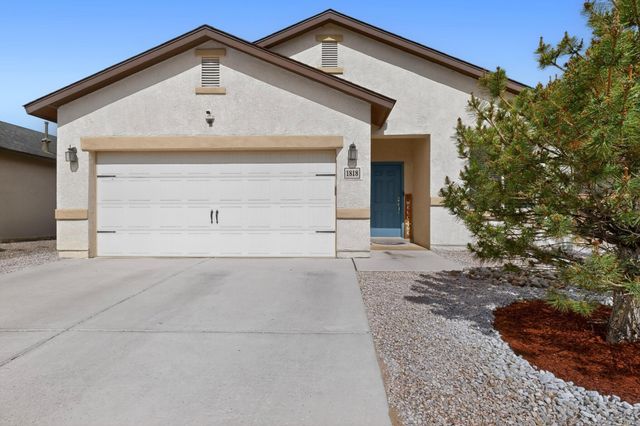 1818 Buckskin Loop NE, Rio Rancho, NM 87144