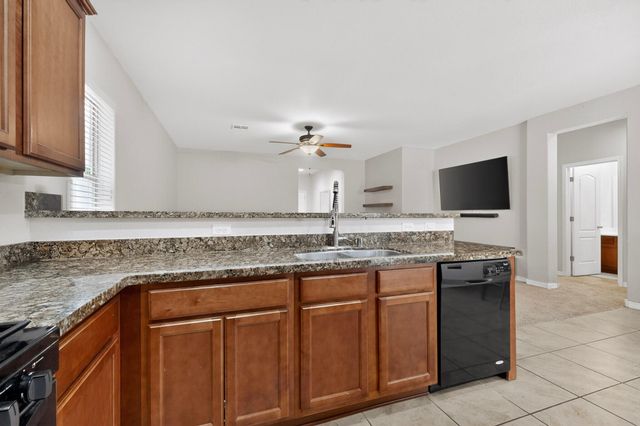 1818 Buckskin Loop NE, Rio Rancho, NM 87144