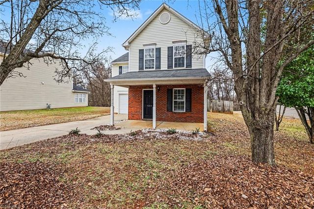 5205 Mystic Oak Drive, Browns Summit, NC 27214