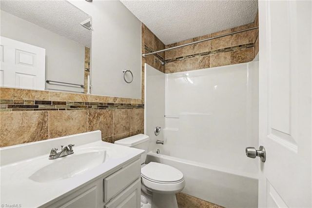 5205 Mystic Oak Drive, Browns Summit, NC 27214