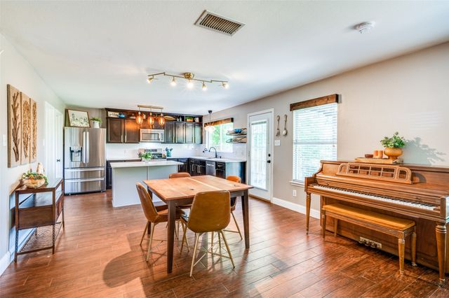 1405 Cardinal Way, Aubrey, TX 76227