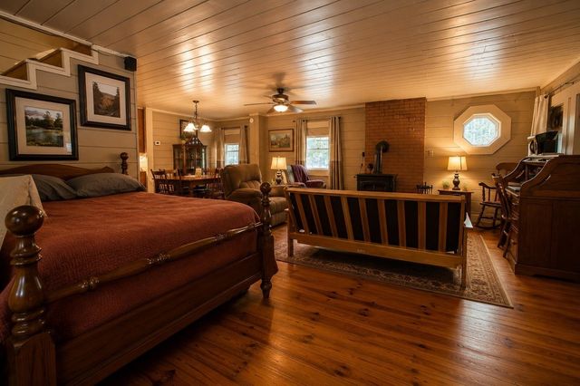31 Stoddard Lane, Freedom, NH 03836