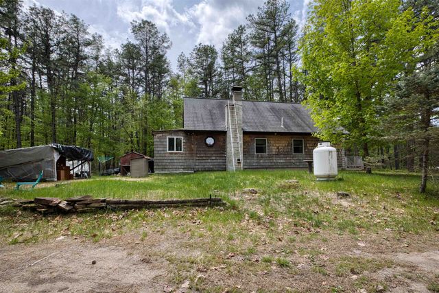 31 Stoddard Lane, Freedom, NH 03836