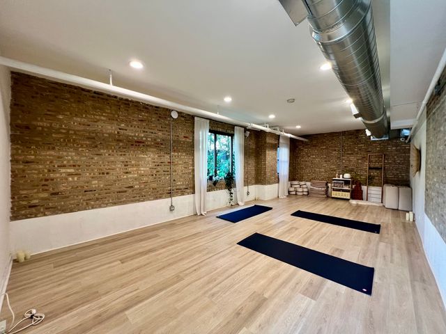 3643 N Pulaski Road S, Chicago, IL 60641