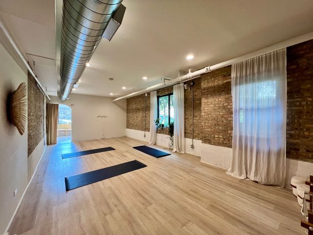 3643 N Pulaski Road S, Chicago, IL 60641