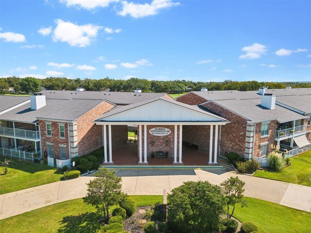 8511 Westover Court 217, Granbury, TX 76049