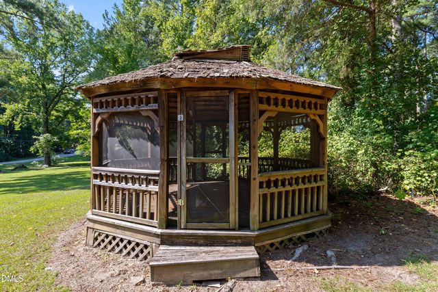 2108 Vandora Springs Road, Garner, NC 27529