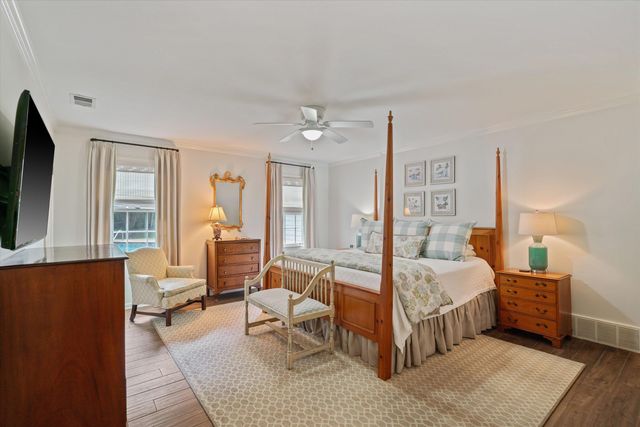 2211 WICKERSHAM LN, Germantown, TN 38139