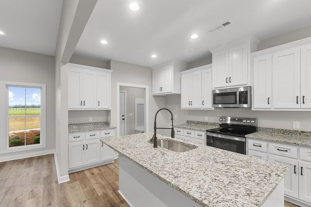 130 Benfield, Headland, AL 36345
