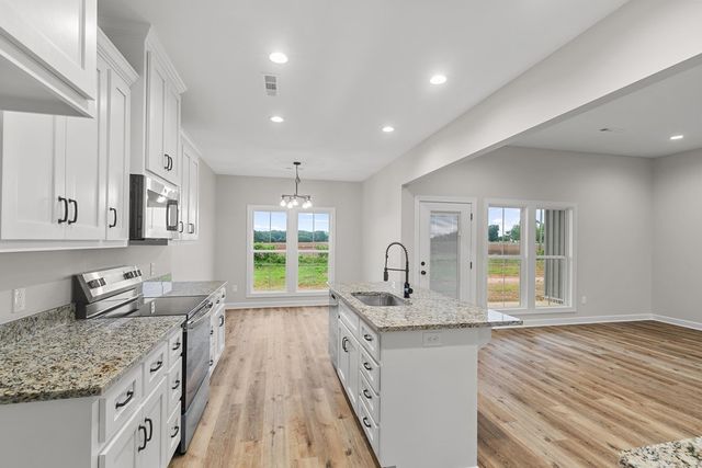 130 Benfield, Headland, AL 36345