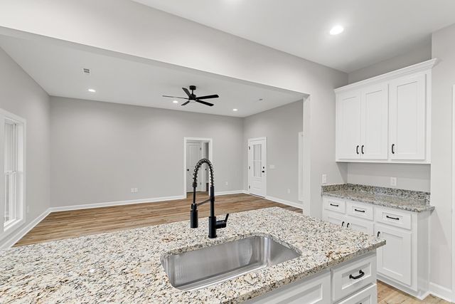 130 Benfield, Headland, AL 36345