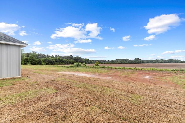 130 Benfield, Headland, AL 36345
