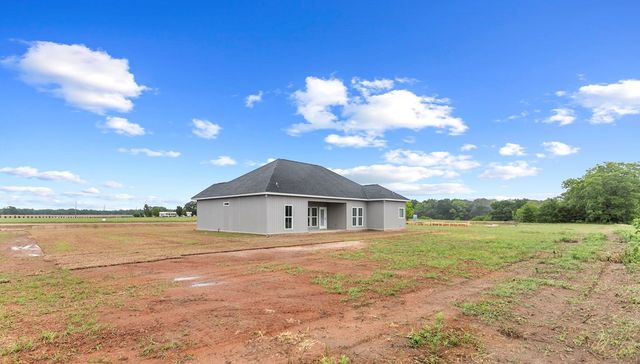 130 Benfield, Headland, AL 36345