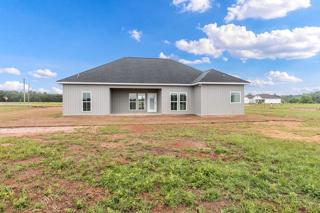 130 Benfield, Headland, AL 36345