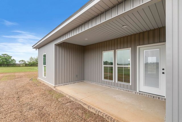 130 Benfield, Headland, AL 36345