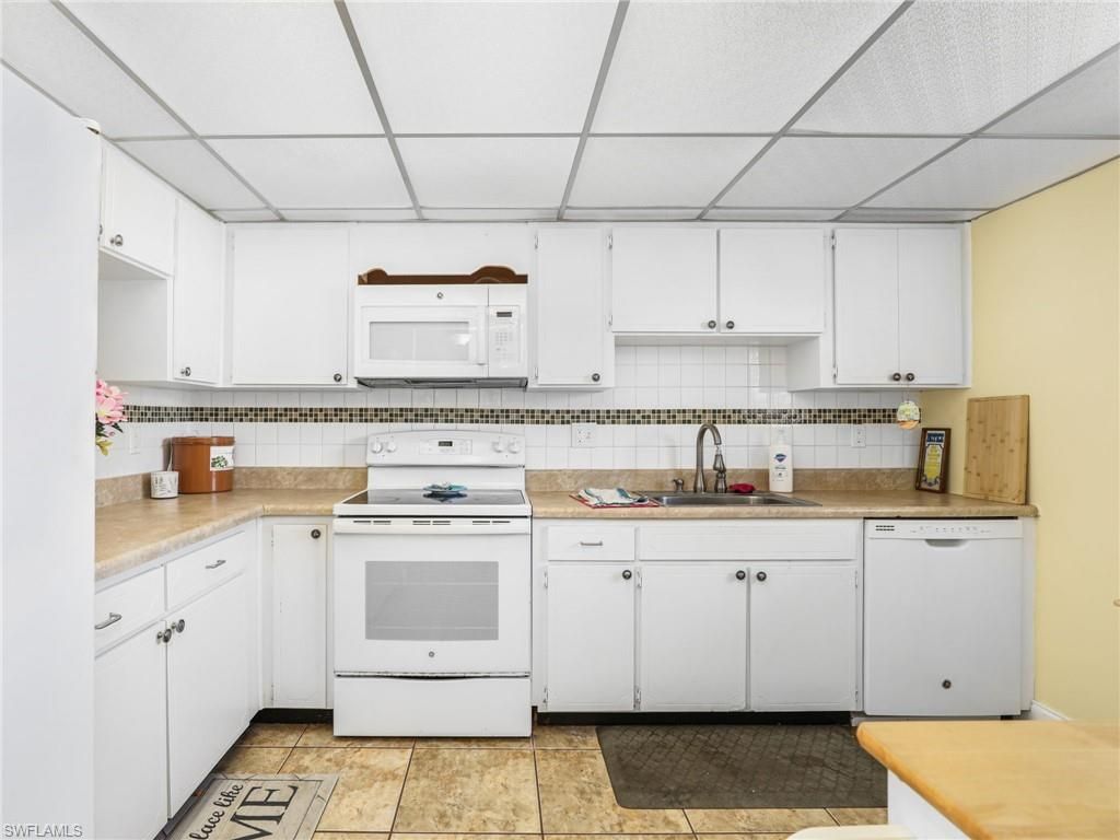 1510 Memoli LN 2, FORT MYERS, FL 33919 — photo 4