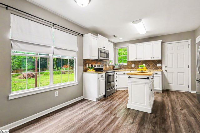 311 Birkenstock Court, Simpsonville, SC 29681