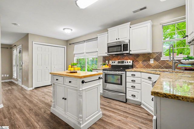 311 Birkenstock Court, Simpsonville, SC 29681