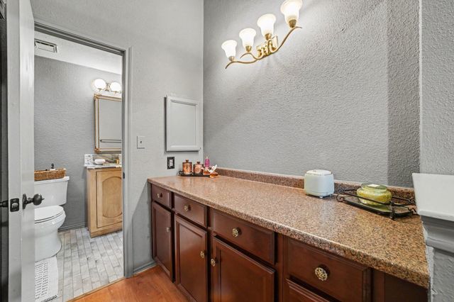 9638 W Withers Way Circle, Houston, TX 77065