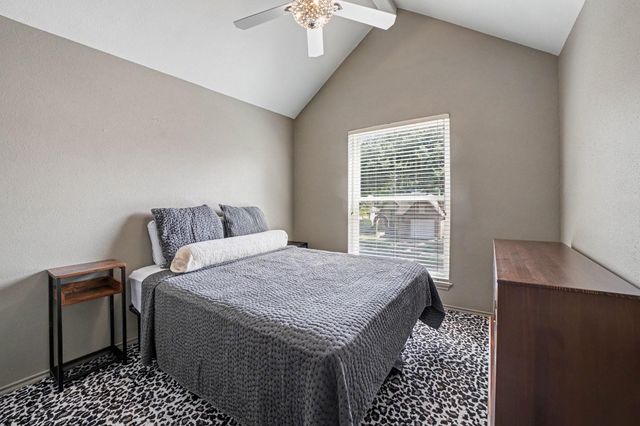 9638 W Withers Way Circle, Houston, TX 77065
