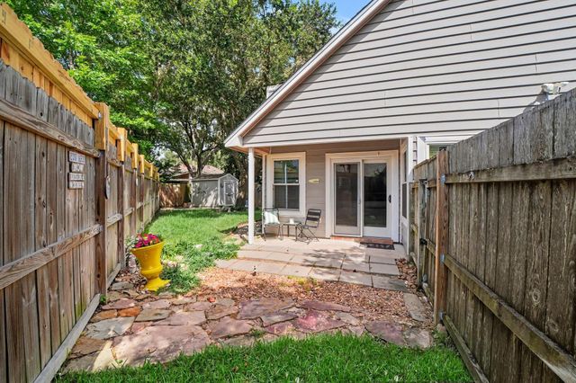 9638 W Withers Way Circle, Houston, TX 77065