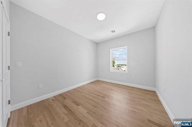37 Devon Terrace, Kearny, NJ 07032