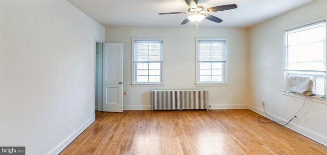 4482 MACARTHUR BLVD NW, Washington, DC 20007