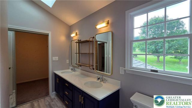 5100 Rosewood Drive, Upper Saucon Twp, PA 18034