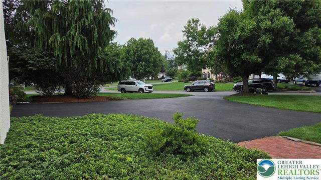 5100 Rosewood Drive, Upper Saucon Twp, PA 18034