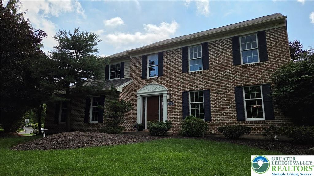 5100 Rosewood Drive, Upper Saucon Twp, PA 18034